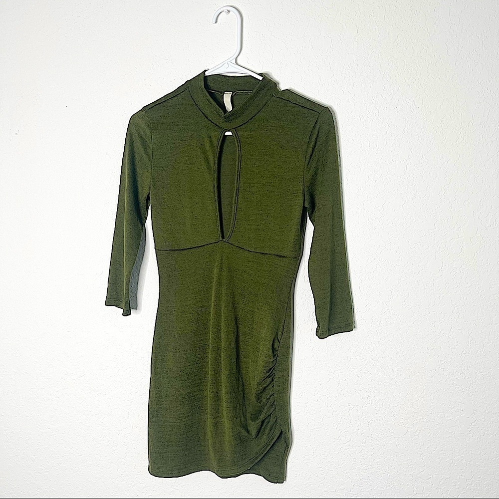 PRIMI Dark Army Green Keyhole Neckline Long Sleeve Asymmetrical Mini Dress Small